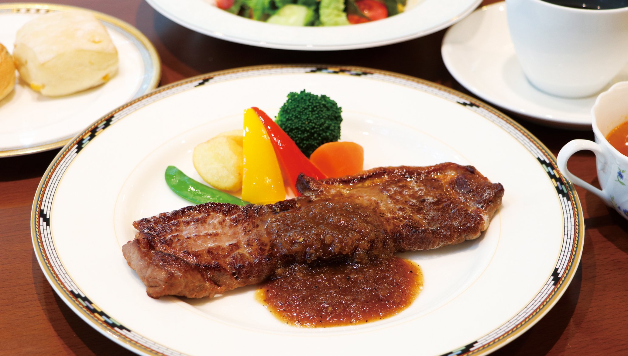 レストラン「ブローニュ」ステーキランチ