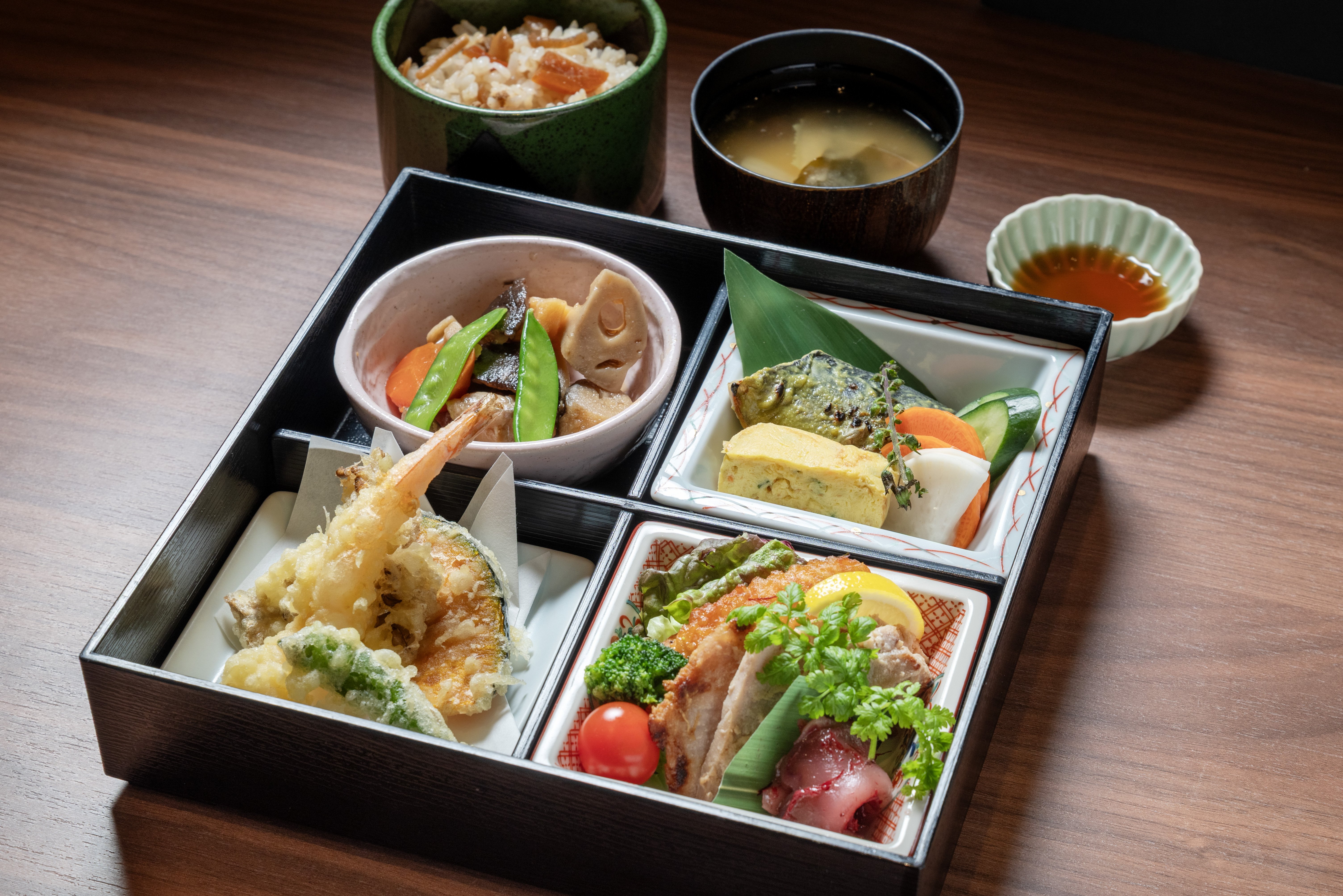 2500弁当.jpg