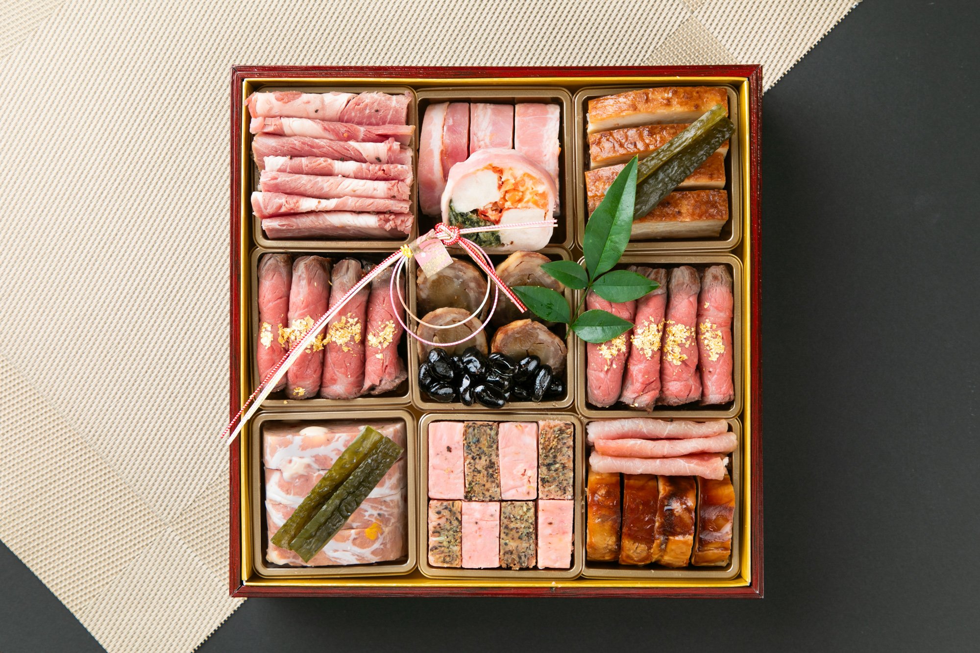 10月25日より　