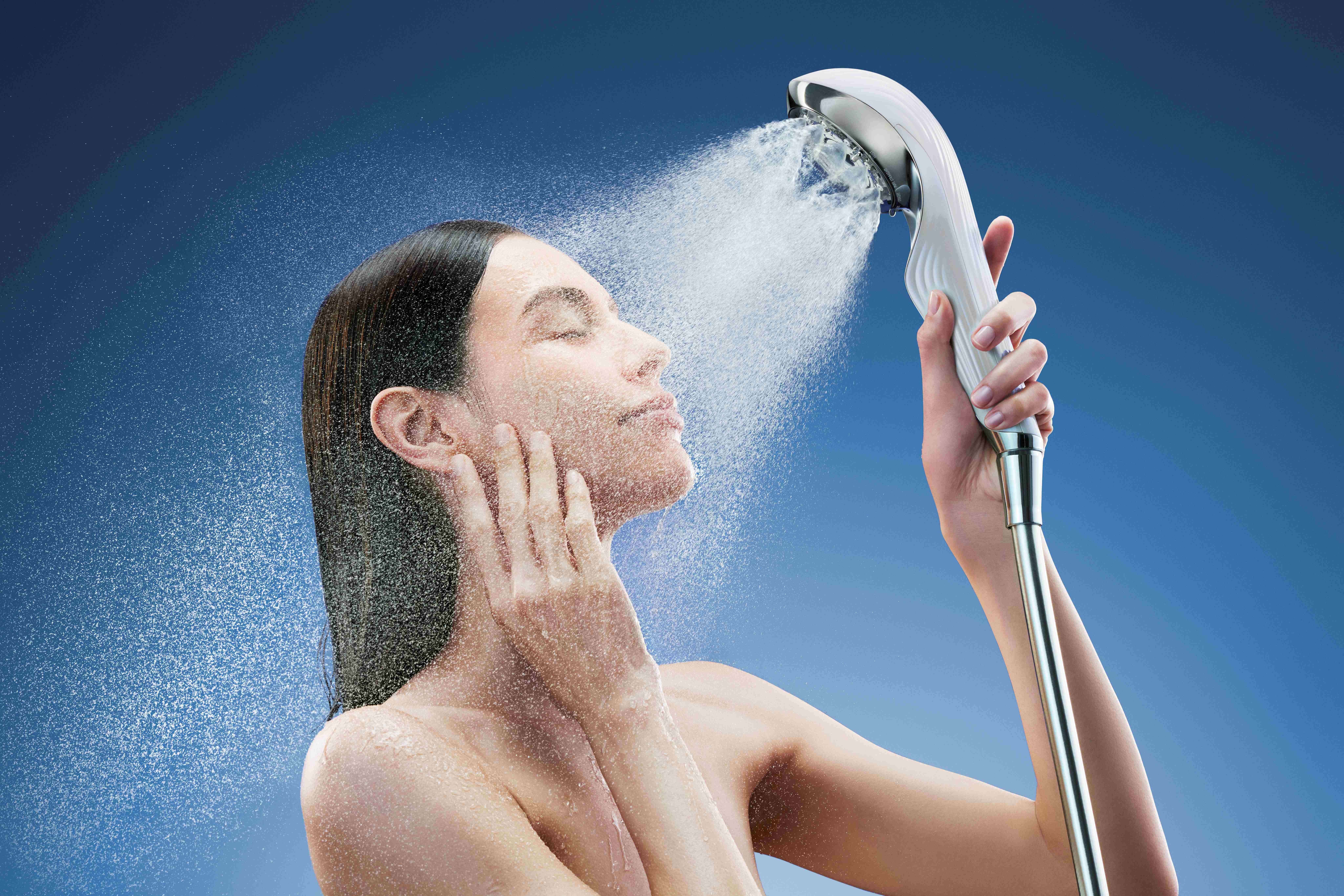 女性大浴場にReFaのシャワーヘッドとドライヤーを設置いたしました！🚿